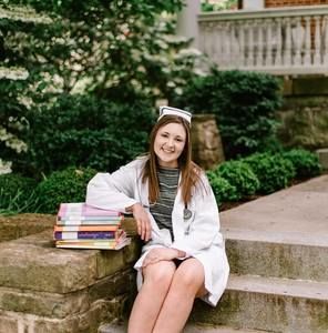 Meet your Posher, Faith